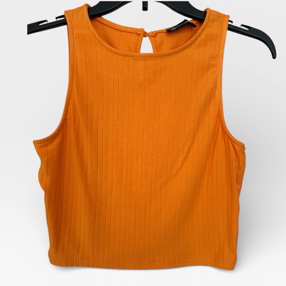 Pretty Garden Two Piece Set - Picture 3 of 9